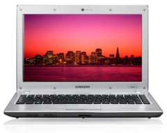 Ноутбук Samsung NP-Q330-JS01 i3-350M/3G/320/nV310M 512DVDRW/BT/WiFi/W7HP/13.3"LED HD/6c/cam/black